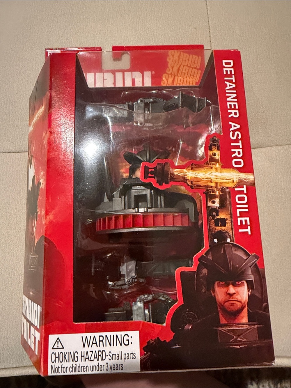 Detainer Astro Toilet Action Figure - Red & Black